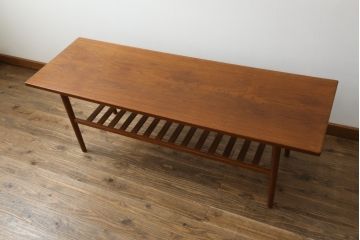 北欧ヴィンテージ　シンプルでスタイリッシュなチーク材製のセンターテーブル(リビングテーブル、コーヒーテーブル、ビンテージ)(R-050609)
