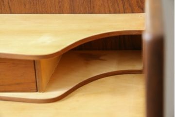 北欧ヴィンテージ　チーク材　コンパクトなサイズが嬉しいスタイリッシュなドレッシングチェスト(ドレッサー、鏡台、引き出し、ビンテージ)(R-050610)