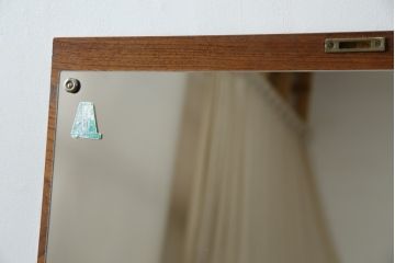 北欧ヴィンテージ　チーク材　コンパクトなサイズが嬉しいスタイリッシュなドレッシングチェスト(ドレッサー、鏡台、引き出し、ビンテージ)(R-050610)