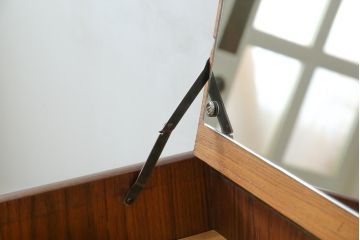 北欧ヴィンテージ　チーク材　コンパクトなサイズが嬉しいスタイリッシュなドレッシングチェスト(ドレッサー、鏡台、引き出し、ビンテージ)(R-050610)