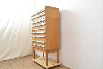 和製ヴィンテージ　昭和レトロ　KIHARA　ナチュラルスタイルの収納におすすめのナラ材製ネームプレート付きカードケース(引き出し、チェスト、ビンテージ、図書館、図書室)(R-050611)