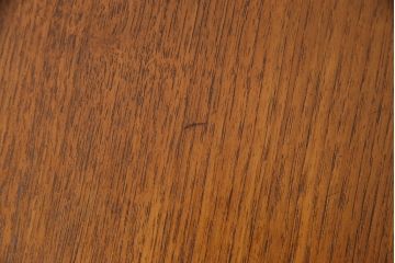 ヴィンテージ家具　北欧家具　北欧ビンテージ　チーク材　ナチュラルモダンな空間を演出する格納式ネストテーブル(サイドテーブル、カフェテーブル)(R-050613)