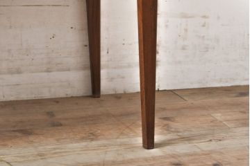 北欧ヴィンテージ　北欧家具　チーク材　天板がスライドする珍しいデザインが魅力の収納付きサイドテーブル(オケージョナルテーブル、ローテーブル、ゲームテーブル、ビンテージ)(R-050614)