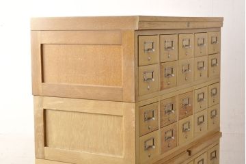レトロ家具　昭和レトロ　KIHARA　小物収納にうってつけのナラ材製ネームプレート付きカードケース(引き出し、チェスト、図書館、図書室)(R-050615)