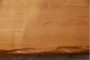中古　民芸家具　小杉(屋久杉)の一枚板を使用した、存在感のある座卓(ローテーブル)(R-050618)