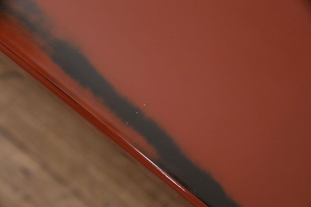 中古　美品　高級品　曙塗り(あけぼのぬり)　漆の朱赤が和の趣を高める文机(座机、片袖机)(定価約35万円)(R-050621)