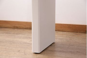 中古　展示品　極美品　arflex(アルフレックス)　AFFOGATO(アフォガード)　白を基調とした空間にマッチするダイニングテーブル(6人掛け、4人掛け)(定価約48万円)(R-050625)