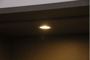 中古　arflex(アルフレックス)　C.C.09(シー.シー.09)　シンプルでモダンな佇まいが上質な空間を演出するサイドボード(収納棚、戸棚)(定価約59万円)(R-050636)