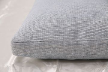中古　arflex(アルフレックス)　VASCA(ヴァスカ)　優しい風合いがナチュラル感を演出するクッション(定価約4万円)(R-050639)