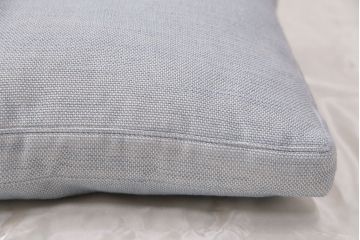 中古　arflex(アルフレックス)　VASCA(ヴァスカ)　優しい風合いがナチュラル感を演出するクッション(定価約4万円)(R-050639)