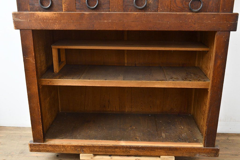 和製アンティーク　ケヤキ材・前面ヒノキ材　和の情緒たっぷりの空間づくりが叶う四尺水屋箪笥(重ね箪笥、食器棚、収納棚、キャビネット)(R-050644)