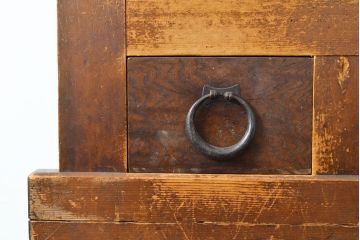 和製アンティーク　ケヤキ材・前面ヒノキ材　和の情緒たっぷりの空間づくりが叶う四尺水屋箪笥(重ね箪笥、食器棚、収納棚、キャビネット)(R-050644)