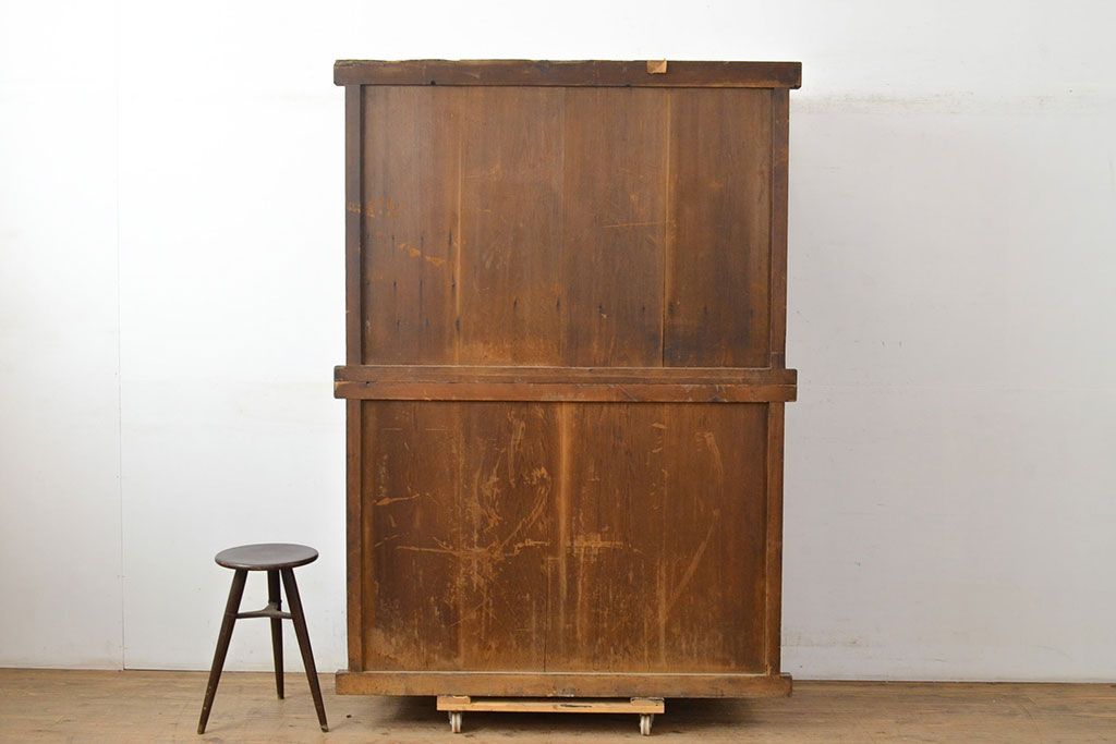 和製アンティーク　ケヤキ材・前面ヒノキ材　和の情緒たっぷりの空間づくりが叶う四尺水屋箪笥(重ね箪笥、食器棚、収納棚、キャビネット)(R-050644)