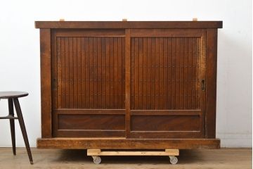 和製アンティーク　ケヤキ材・前面ヒノキ材　和の情緒漂う空間づくりが叶う四尺水屋箪笥サイドボード(食器棚、収納棚、キャビネット)(R-050646)