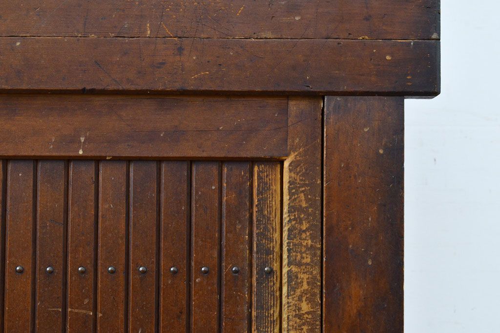 和製アンティーク　ケヤキ材・前面ヒノキ材　和の情緒漂う空間づくりが叶う四尺水屋箪笥サイドボード(食器棚、収納棚、キャビネット)(R-050646)