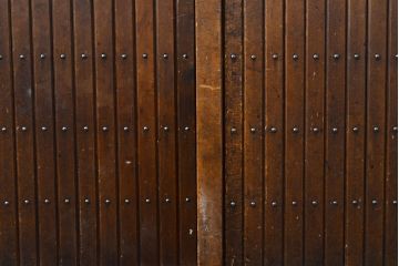 和製アンティーク　ケヤキ材・前面ヒノキ材　和の情緒漂う空間づくりが叶う四尺水屋箪笥サイドボード(食器棚、収納棚、キャビネット)(R-050646)