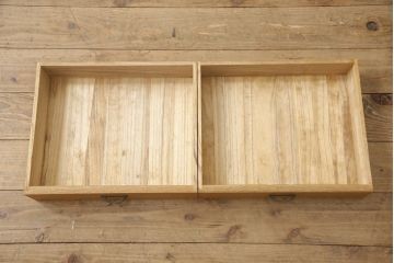 中古　美品　国産　民芸家具　タモ材　素朴な木肌が温かい雰囲気を醸し出す飾り棚(茶棚、収納棚、戸棚)(R-050648)