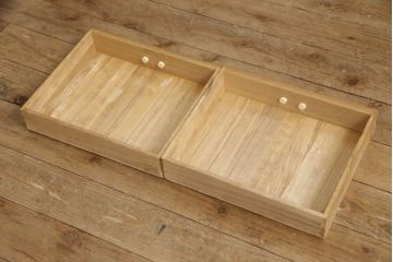 中古　美品　国産　民芸家具　タモ材　素朴な木肌が温かい雰囲気を醸し出す飾り棚(茶棚、収納棚、戸棚)(R-050648)
