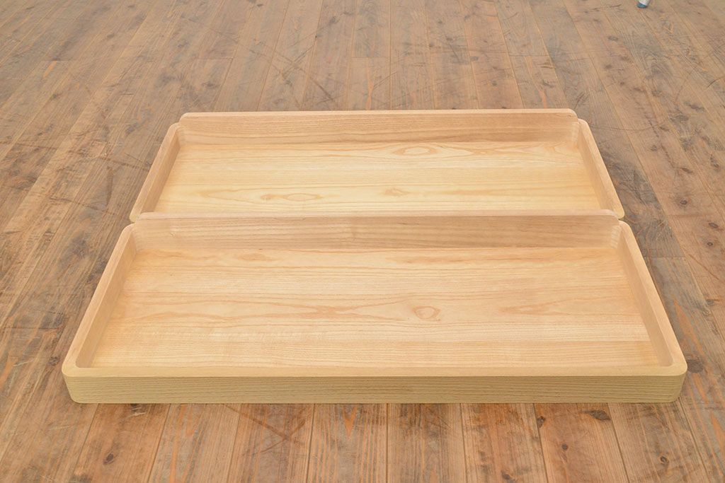 中古　衣装盆付き　上品なデザインの飾り金具がアクセントになっている会津桐の総桐箪笥(着物箪笥、衣装箪笥、桐たんす)(並厚、四方丸、桐たんす)(R-050650)