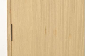 中古　衣装盆付き　上品なデザインの飾り金具がアクセントになっている会津桐の総桐箪笥(着物箪笥、衣装箪笥、桐たんす)(並厚、四方丸、桐たんす)(R-050650)