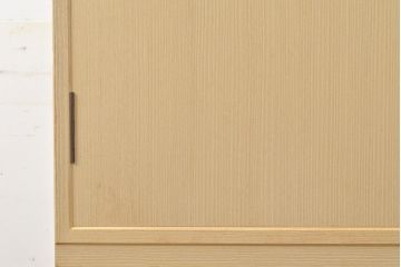 中古　衣装盆付き　上品なデザインの飾り金具がアクセントになっている会津桐の総桐箪笥(着物箪笥、衣装箪笥、桐たんす)(並厚、四方丸、桐たんす)(R-050650)