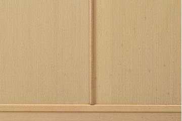 中古　衣装盆付き　上品なデザインの飾り金具がアクセントになっている会津桐の総桐箪笥(着物箪笥、衣装箪笥、桐たんす)(並厚、四方丸、桐たんす)(R-050650)