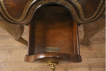 中古　極美品　MAITLAND SMITH(メートランドスミス)　ロンドンエクスプローラーズコレクション　ガラス天板付き　ラクダバーテーブル(定価約66万円)(コンソールテーブル、飾り台、サイドテーブル)(R-050652)