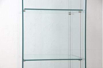 中古　美品　イタリア製　高級品!　スタイリッシュなデザインがお洒落なショーケース(ガラスケース、飾り棚、陳列棚)(R-050653)