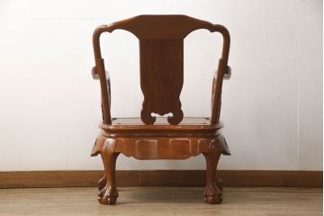 中古　極美品　三越百貨店取扱い品　高級カリン材　美しい彫り装飾が目を引くアームチェア(板座チェア、椅子、花梨材)(定価約20万円)(R-050659)