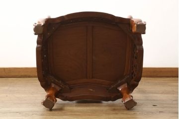 中古　極美品　三越百貨店取扱い品　高級カリン材　美しい彫り装飾が目を引くアームチェア(板座チェア、椅子、花梨材)(定価約20万円)(R-050660)