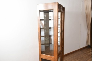 中古　DREXEL HERITAGE(ドレクセルヘリテイジ)　Grand Villa(グランドヴィラ)　上品な曲線を描くクラシカルなキュリオケース　(R-050671)