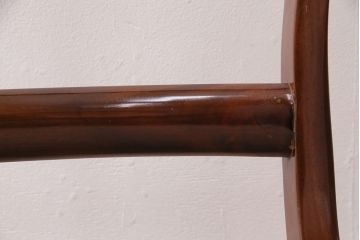 中古　ベルギー輸入家具　マホガニー材の艶のある木肌が気品を漂わせるダイニングチェア(イス)(R-050674)