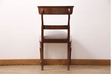 中古　ベルギー輸入家具　マホガニー材の艶のある木肌が気品を漂わせるダイニングチェア(イス)(R-050674)