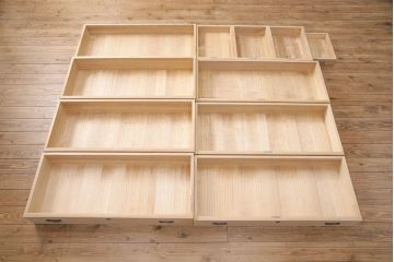 中古　伝統工芸士・田澤謙介作　品のある金具の意匠が魅力的な加茂総桐箪笥(総桐たんす、総桐箪笥、胴丸、衣装箪笥、収納タンス、整理箪笥、和たんす、引き出し、チェスト)(定価約120万円)(R-050677)