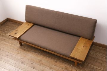 中古　飛騨産業　キツツキ　森のことば　両肘付ソファ2P　木のぬくもりを感じる2人掛けソファ(定価約25万円)(二人掛け、アームソファ)(R-050678)