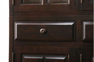 中古　北海道民芸家具　HM165K　高級感漂う上品な佇まいの食器棚(カップボード、キャビネット)(定価約43万円)(R-050679)