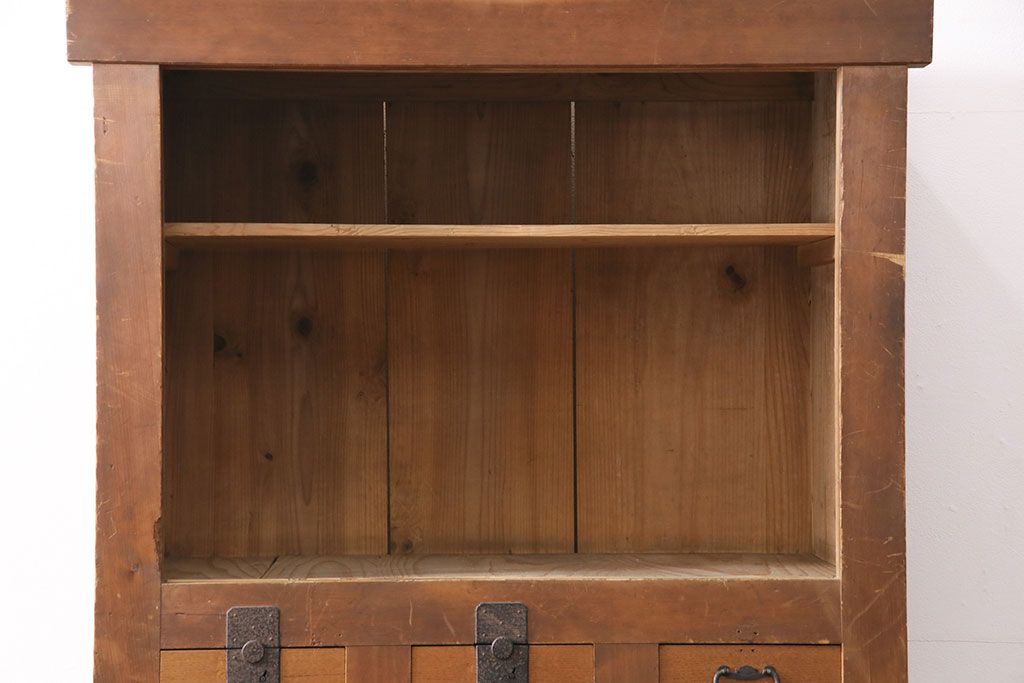 和製アンティーク　前面ヒノキ材　コンパクトサイズ!趣ある和の空間作りにおすすめな3尺水屋箪笥サイドボード(収納棚、食器棚、キャビネット)(R-050685)