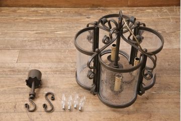 ビンテージ照明　高級品!　ロートアイアンフレームと気泡ガラスがおしゃれな天井照明(吊り下げ照明、シャンデリア、シェード、ヴィンテージ)(R-050688)