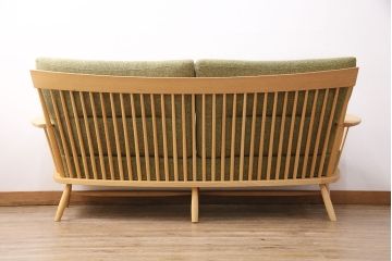 中古　2015年製　柏木工　オーク材　柔らかなグリーンの色味が素敵な3人掛けソファ(ODA73)&丸スツール(SLS85A)セット(定価合わせて約35万円)(3P、オットマン)(R-050689)