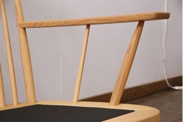 中古　2015年製　柏木工　オーク材　柔らかなグリーンの色味が素敵な3人掛けソファ(ODA73)&丸スツール(SLS85A)セット(定価合わせて約35万円)(3P、オットマン)(R-050689)