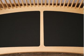 中古　2015年製　柏木工　オーク材　柔らかなグリーンの色味が素敵な3人掛けソファ(ODA73)&丸スツール(SLS85A)セット(定価合わせて約35万円)(3P、オットマン)(R-050689)
