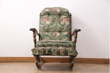 中古　飛騨産業　キツツキ　穂高　WINDSOR　クラシカルな花柄ファブリックが印象的なナラ材製ロッキングチェア(アームチェア、アームソファ)(R-050691)