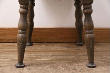 和製ヴィンテージ　神戸洋家具　ナラ材　ペイント仕上げ限定　彫り彫刻が華やかな雰囲気を演出するドレッサー&チェアセット(鏡台、ミラー、ビンテージ)(R-050694)
