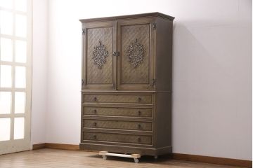 和製ヴィンテージ　　神戸洋家具　ナラ材　ペイント仕上げ限定　華やかな花の彫刻が目を引く衣装箪笥(整理タンス、引き出し、チェスト、ビンテージ)(R-050695)