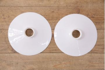 アンティーク照明　シンプルデザインが取り入れやすい、平笠シェードのペンダントライト2個セット(吊り下げ照明、天井照明、シェード、電傘)(R-050701)