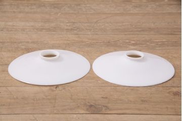 アンティーク照明　和製アンティーク　どこか懐かしさが漂う平笠シェードのペンダントライト2個セット(吊り下げ照明、天井照明、シェード、電傘)(R-050704)