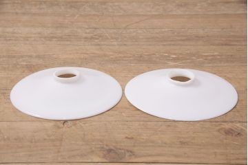 アンティーク照明　和製アンティーク　どこか懐かしさが漂う平笠シェードのペンダントライト2個セット(吊り下げ照明、天井照明、シェード、電傘)(R-050705)