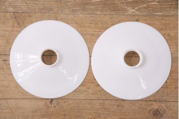 アンティーク照明　和製アンティーク　どこか懐かしさが漂う平笠シェードのペンダントライト2個セット(吊り下げ照明、天井照明、シェード、電傘)(R-050705)