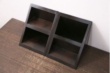中古　北海道民芸家具　使い方いろいろ!置き方次第でペン立てにも棚にもなる小さな飾り棚2個セット(花台、ディスプレイ台、ペン立て、小物収納)(R-050707)