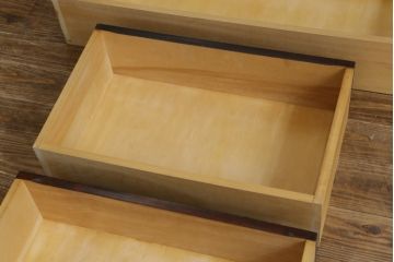 中古　リメイク家具　北海道民芸家具　上質な作りが魅力のサイドキャビネット(リビングボード、引き出し、チェスト、テレビ台)(R-050711)